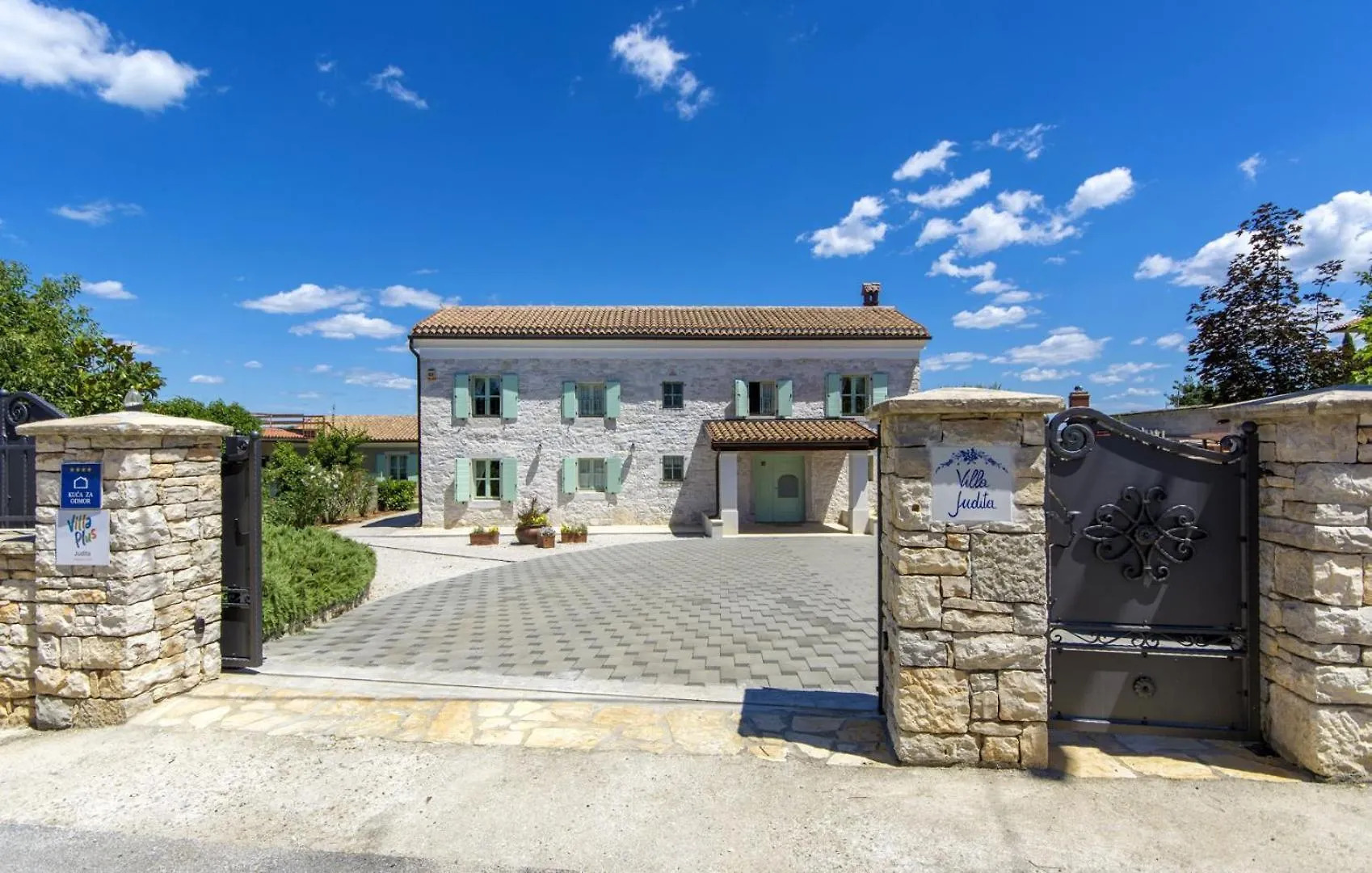 Beautiful Villa Judita With Pool In Tar Tar-Vabriga