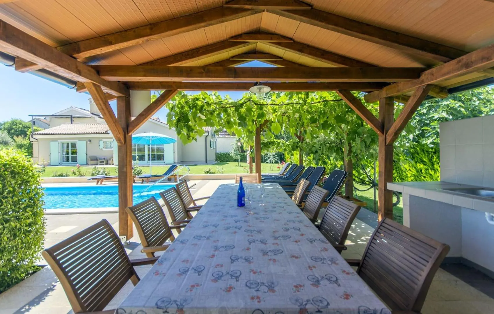 Beautiful Villa Judita With Pool In Tar Tar-Vabriga