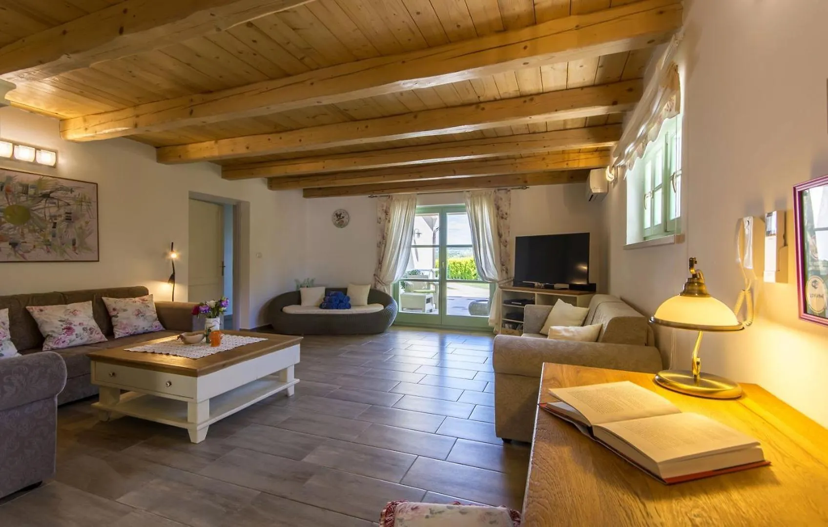 Beautiful Villa Judita With Pool In Tar Tar-Vabriga